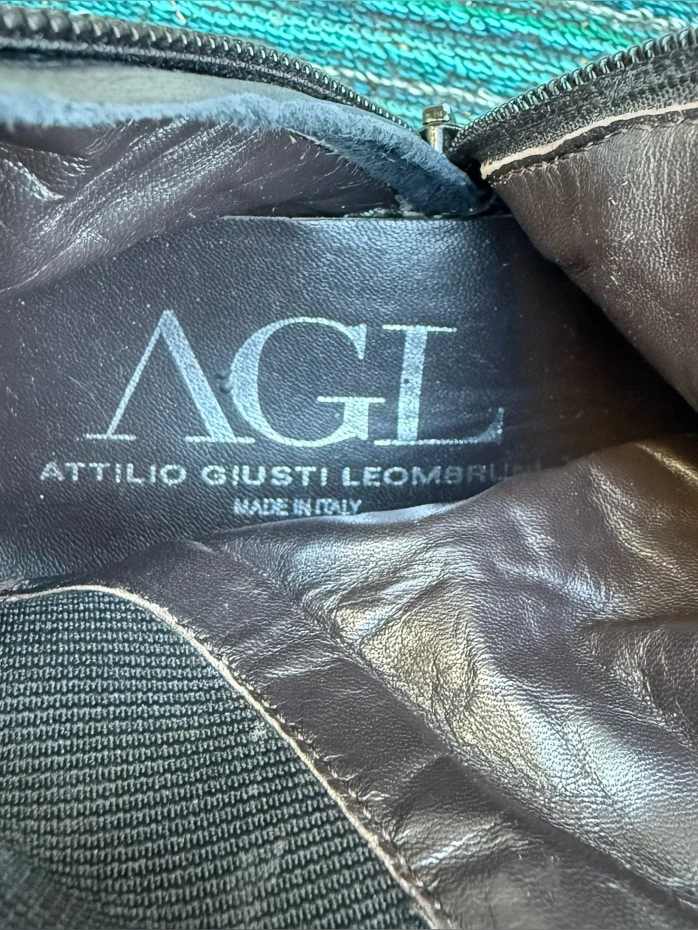Agl knee high